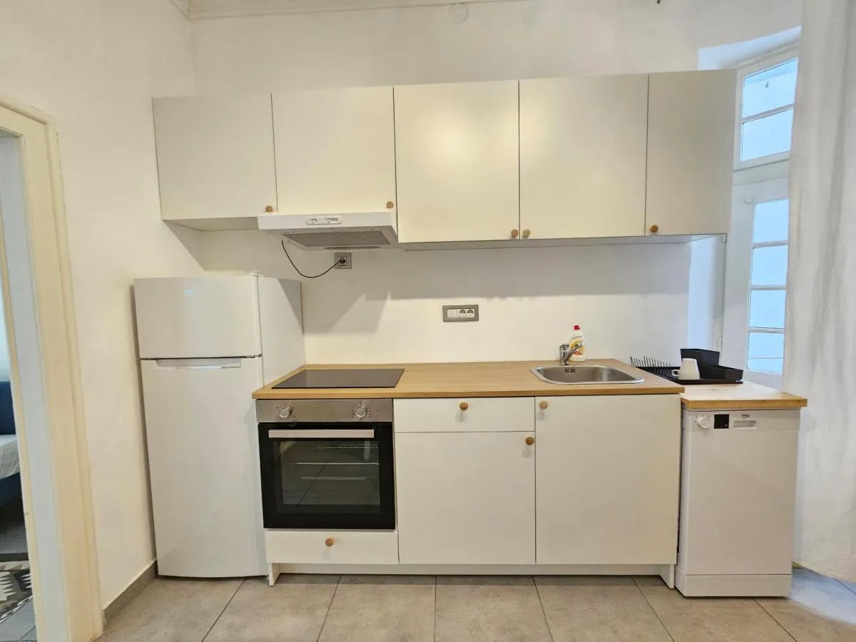 Sveti Sava Urban Apartment — 4