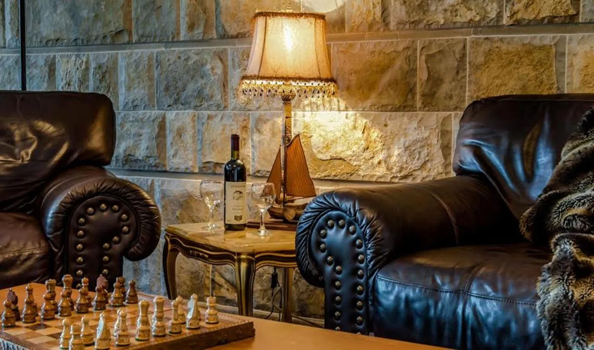 The Belgrade Hills Rooms and Suites — 5