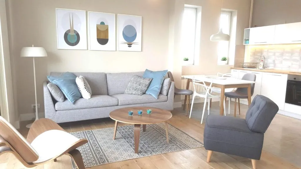 Urban ZEN with View – City Break Apartments