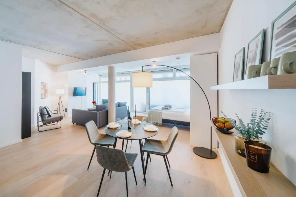Homely Berlin – Loft, Terrace, Near Ostkreuz I Free parking
