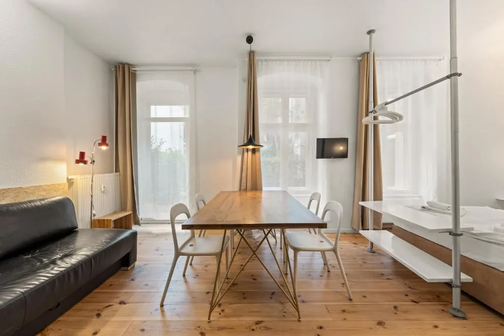 Mooeve Friedrichs Studios