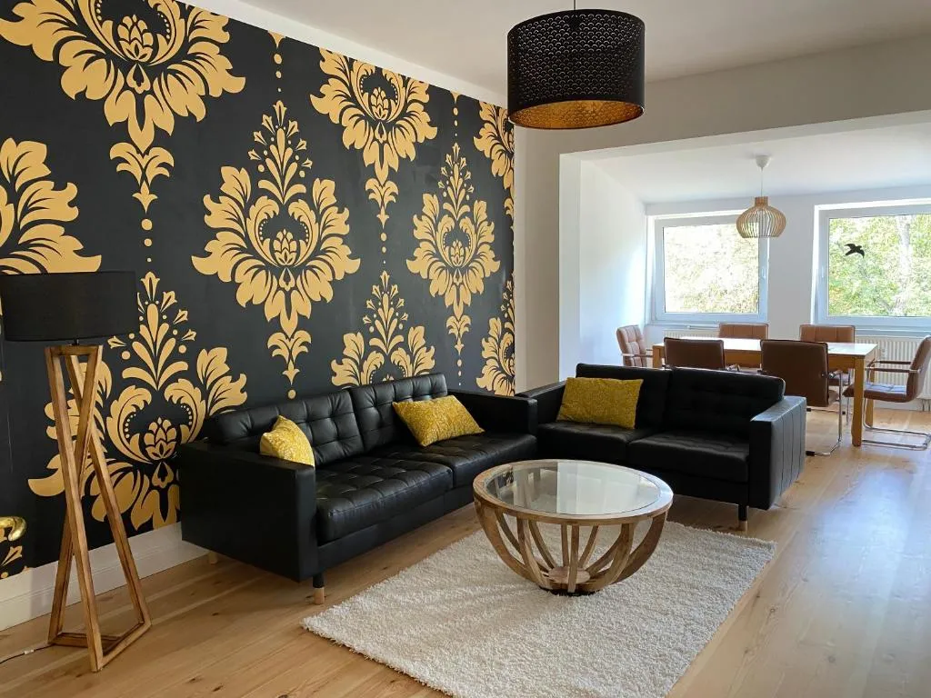 NEU ausgestattete Wohnung in Berlin – ruhige Lage