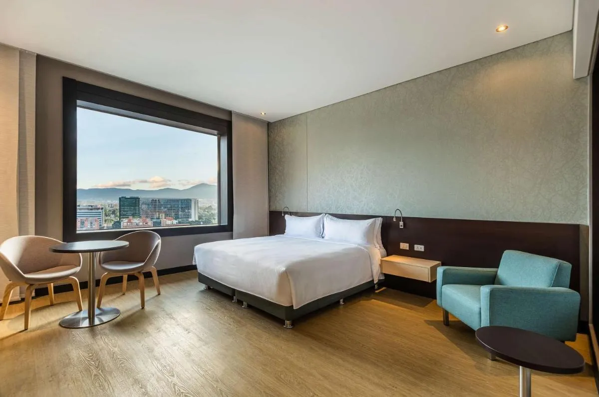 Image 1 of Hilton DoubleTree Bogotá Salitre AR