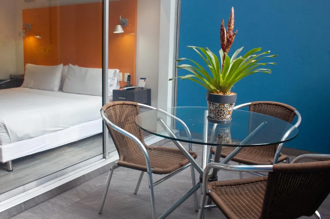Image of Hotel 104 Art Suites
