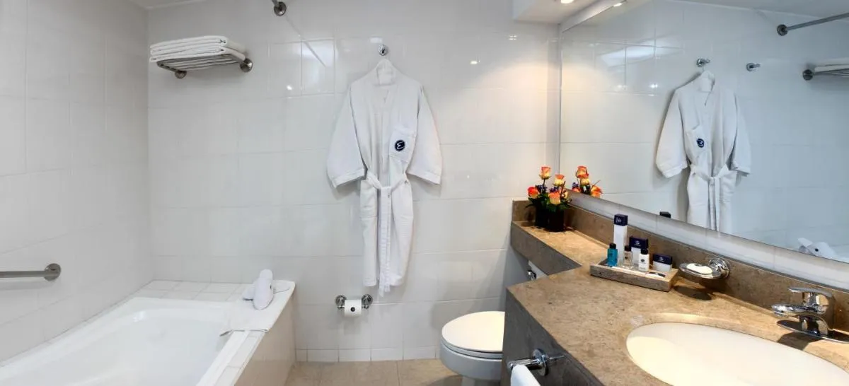 Image 2 of Hotel Estelar Suites Jones