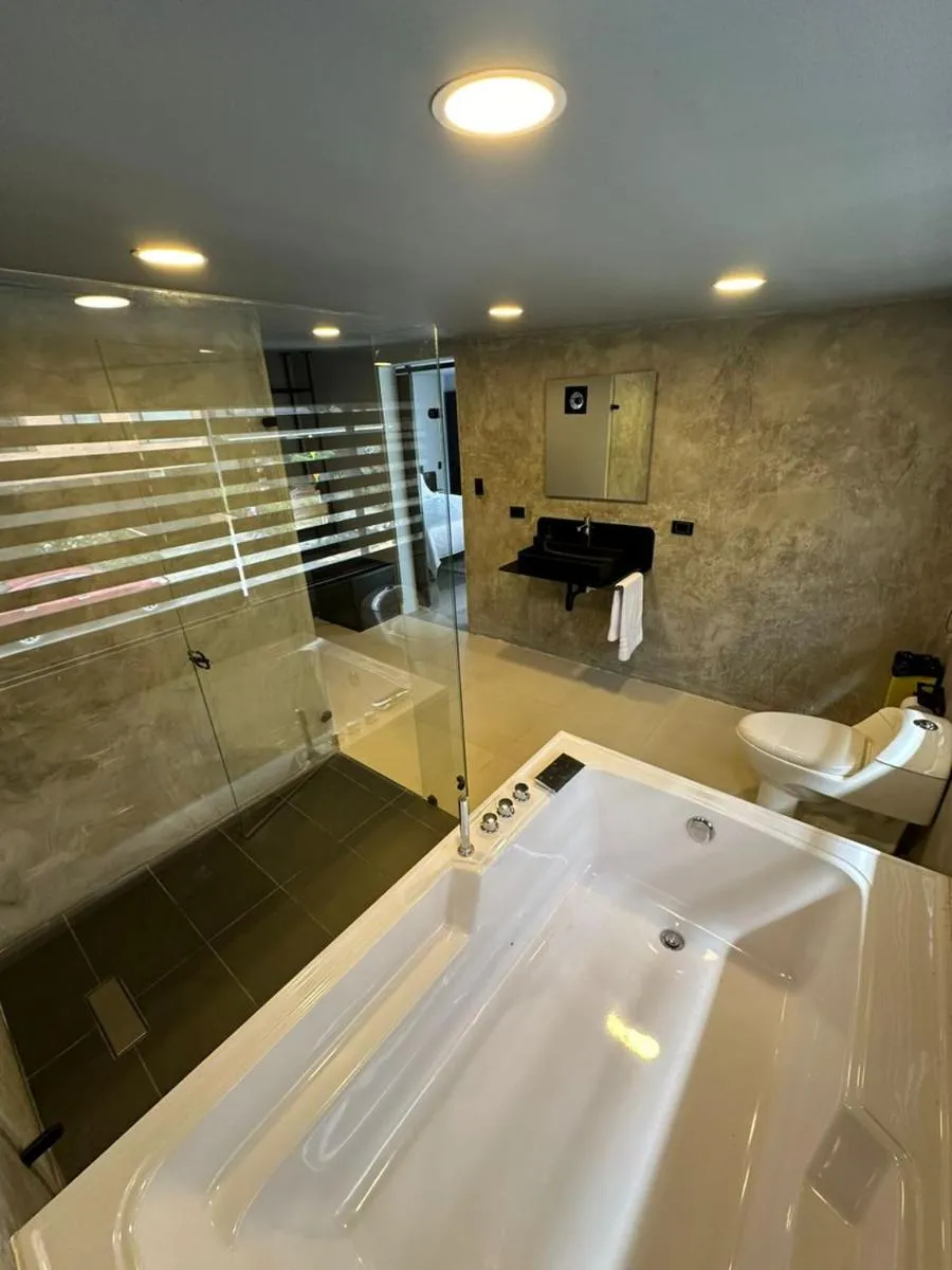 Image 5 of Hotel Joy Cll 85