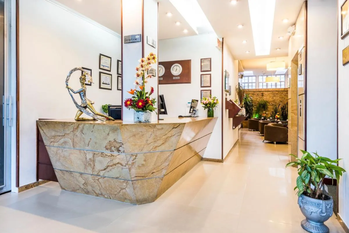 Image 6 of Hotel Platinum Suite