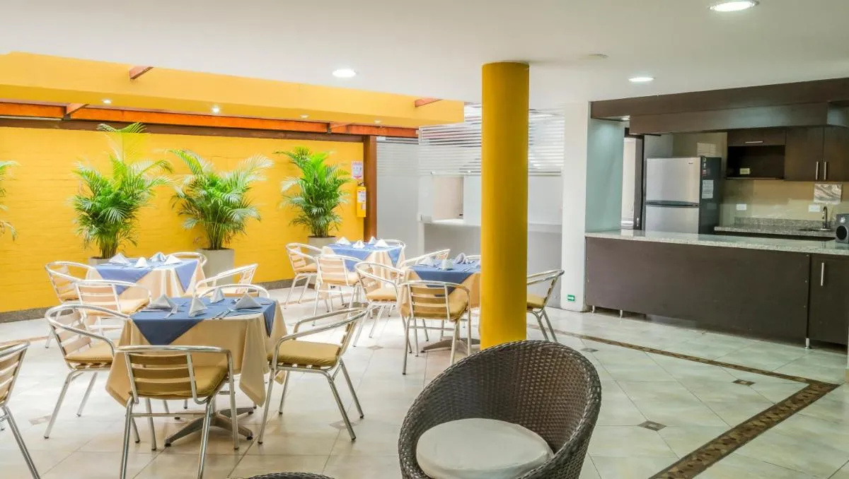 Image 1 of Hotel Regency Suites La Feria