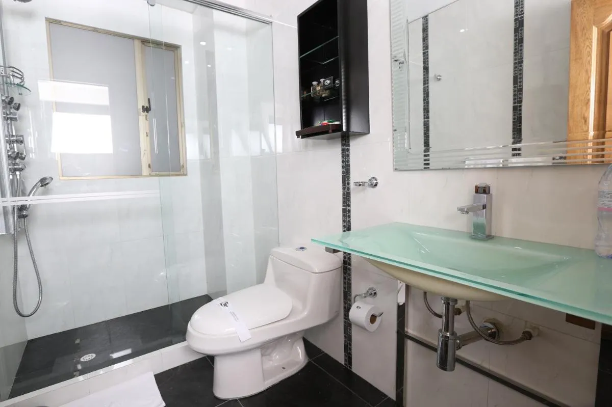 Image 6 of Hotel Suites 108