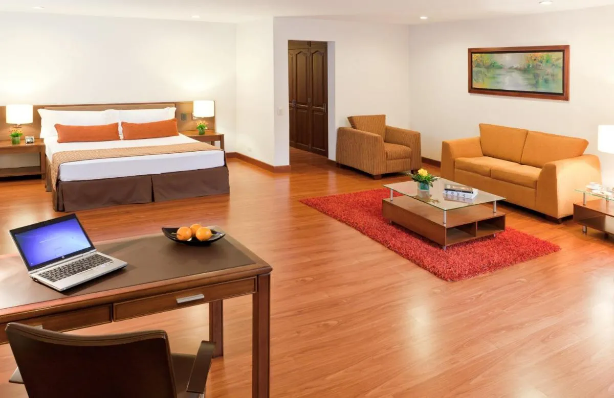 Image 2 of Hotel Windsor House Inn By GEH Suites