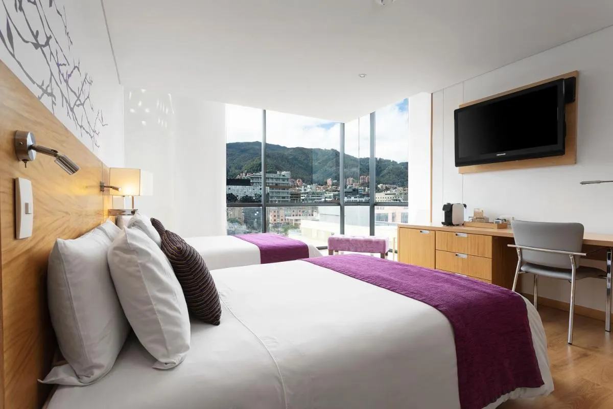 Image 1 of Hotel bh Parque 93