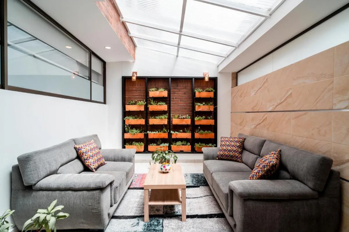 Image 1 of 100 Wonderful House