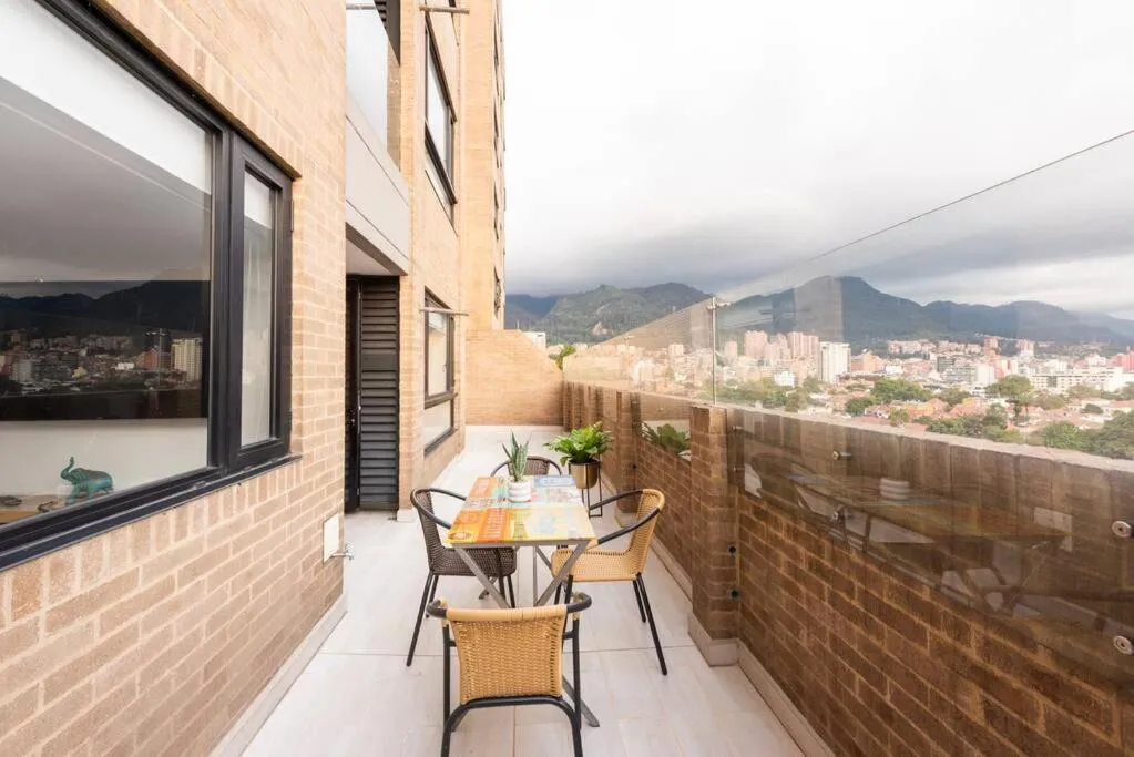 Image 2 of 1305 Hermoso apartamento para estrenar