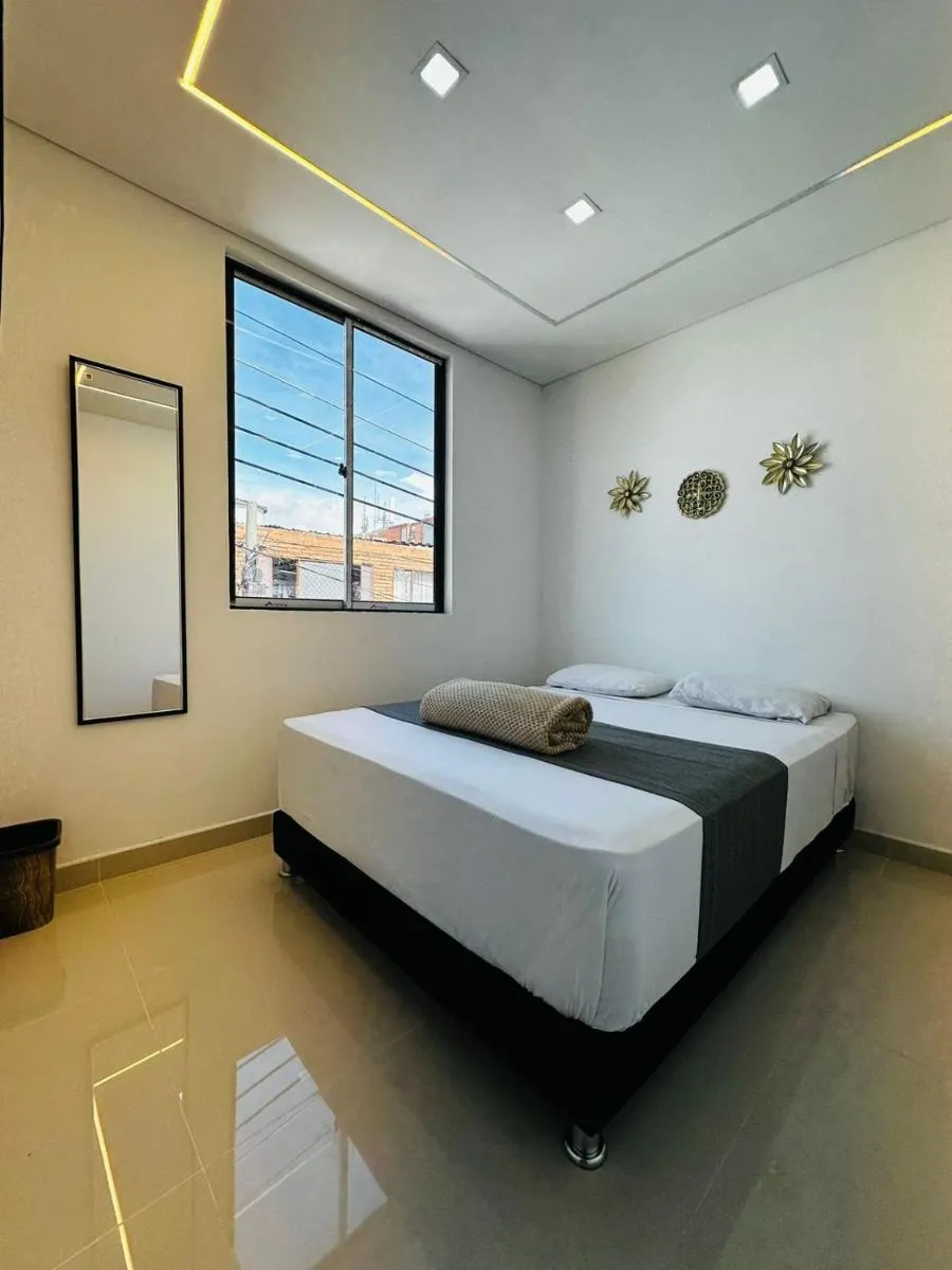 Image 3 of Aero Hotel