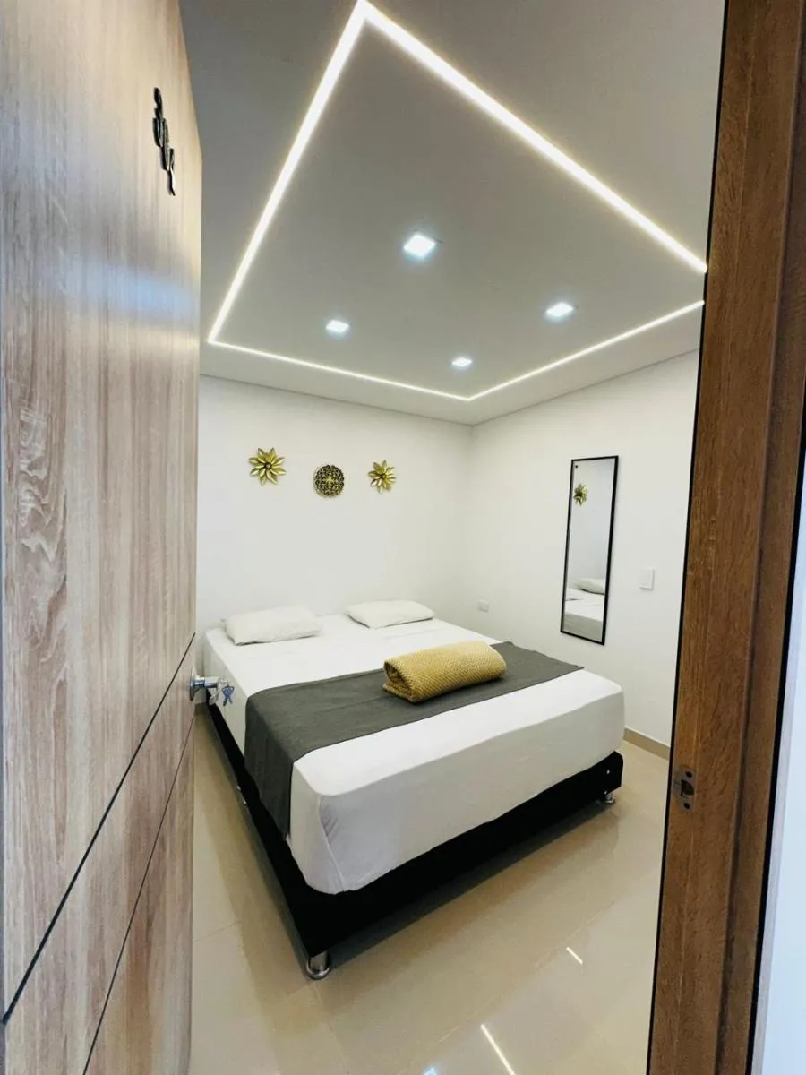 Image 2 of Aero Hotel