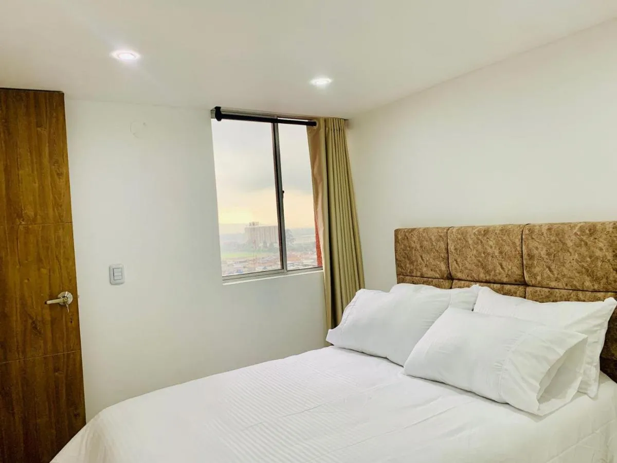 Image 1 of Alquiler Apartamento en Bogotá cerca al aeropuerto-Colibri Dorado-by-wonderlust