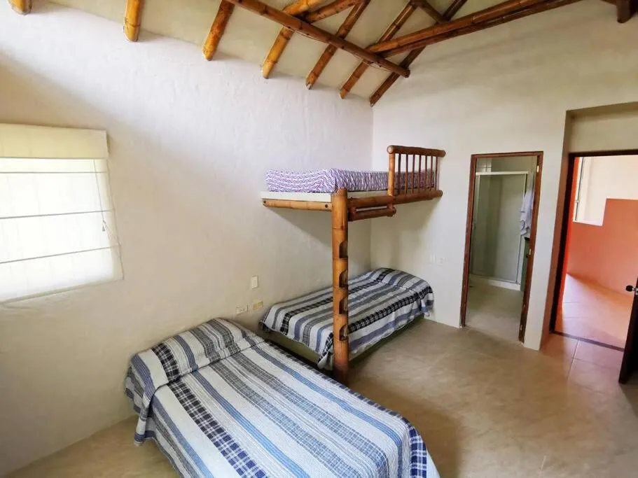 Image 6 of Anapoima- Casa campestre en conjunto con piscina privada