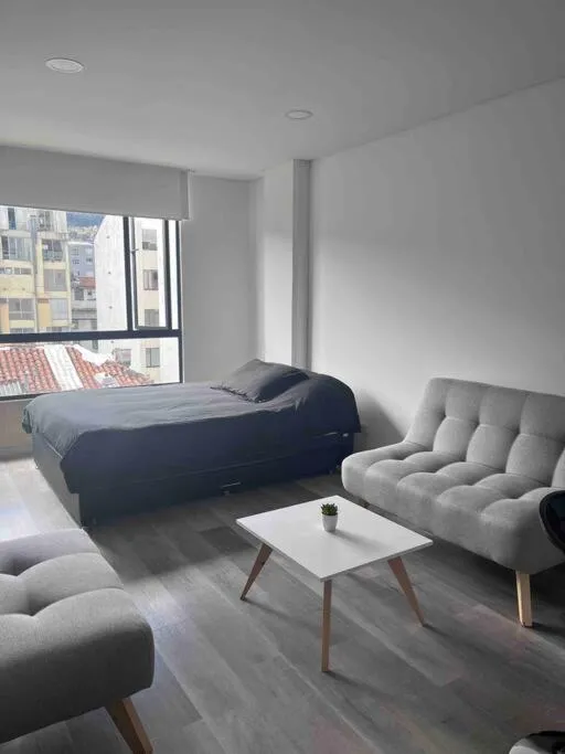 Image 4 of Apartaestudio nuevo tipo loft, ubicación central.