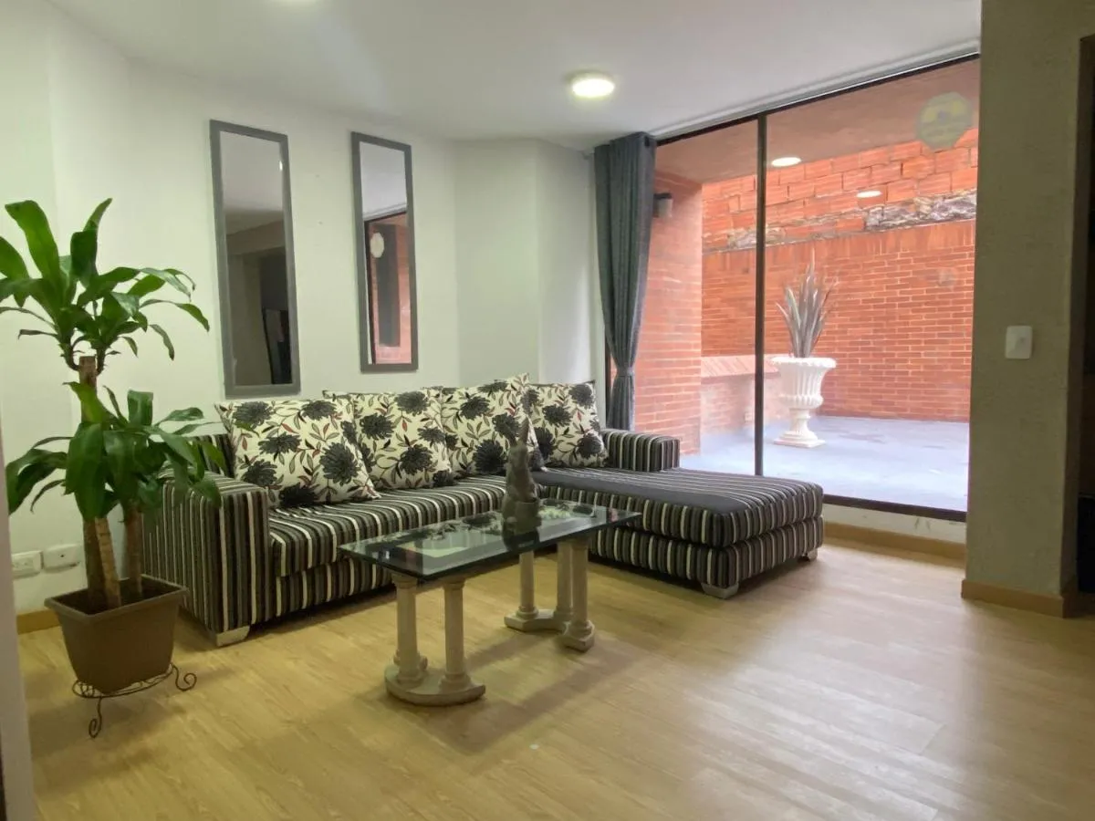 Image 2 of Apartamento. Parque de la 93. (2-1)