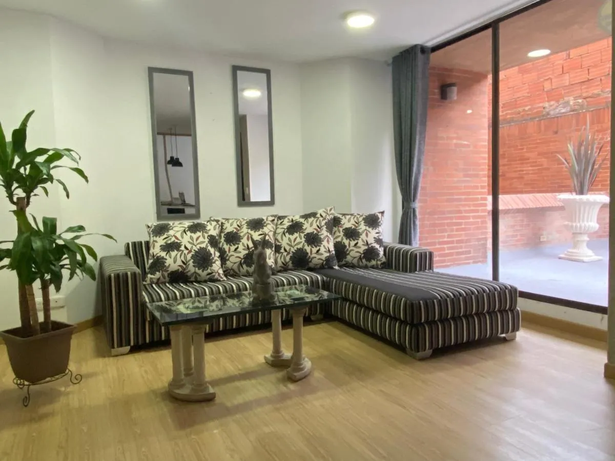 Image 3 of Apartamento. Parque de la 93. (2-1)