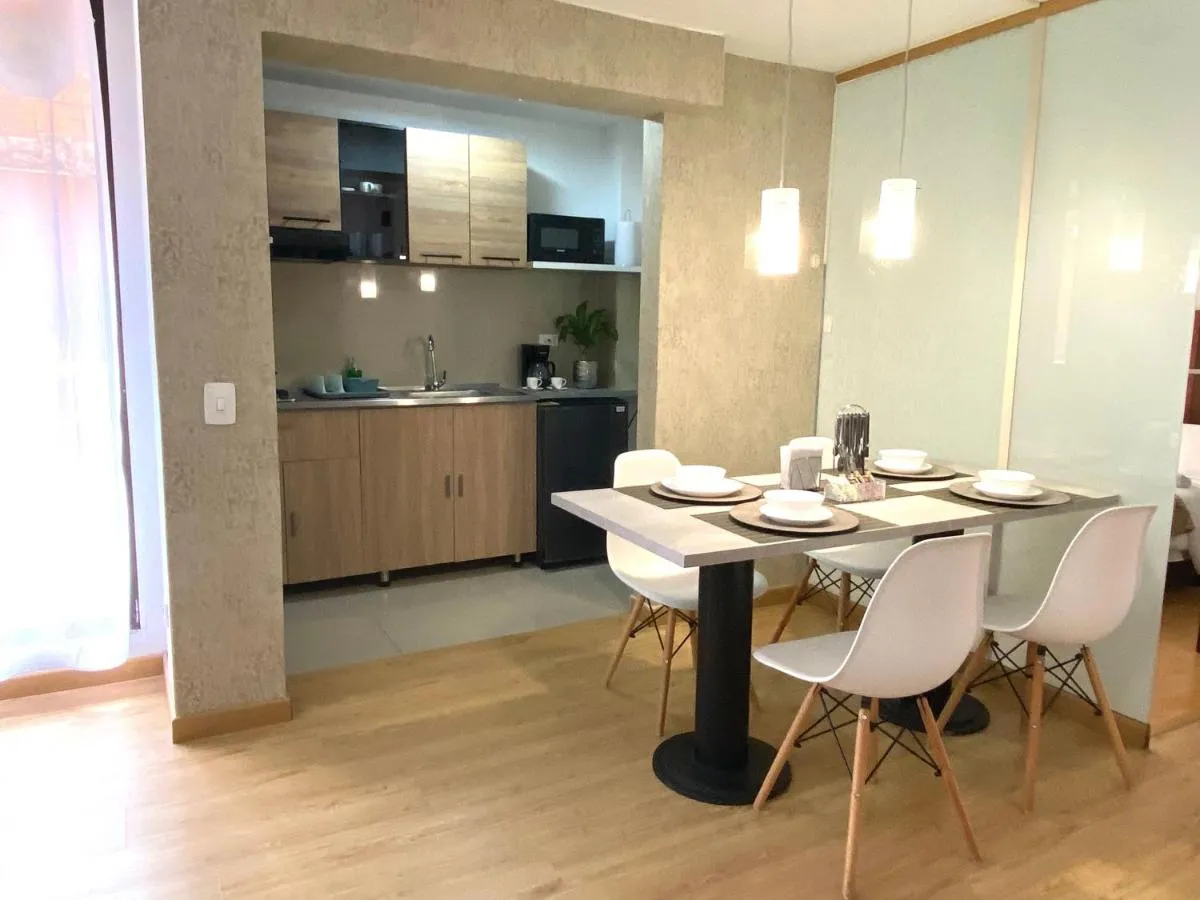 Image 5 of Apartamento. Parque de la 93. (2-1)