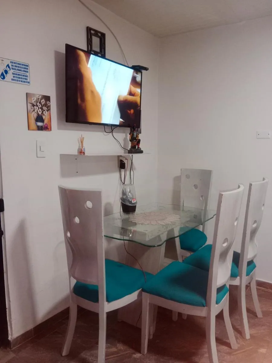 Image 3 of Apartamento amoblado cerca al aeropuerto el dorado