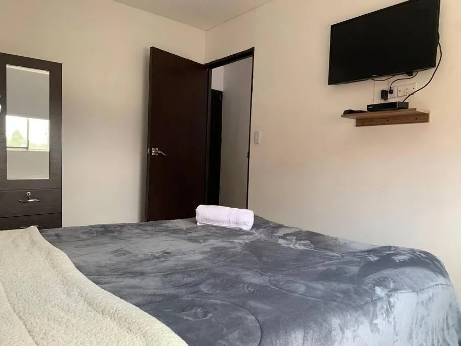 Image 1 of Apartamento cerca del centro comercial Titán. 300