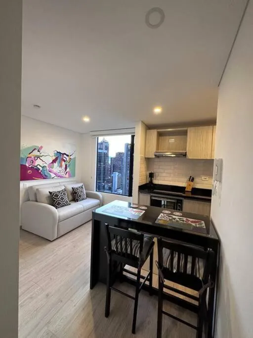 Image 3 of Apartamento moderno en el centro con vista a la ciudad