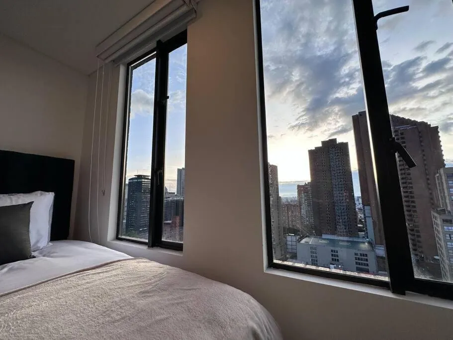 Image 2 of Apartamento moderno en el centro con vista a la ciudad