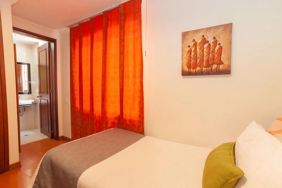 Image 6 of Apartasuites Plaza Antigua Bogota
