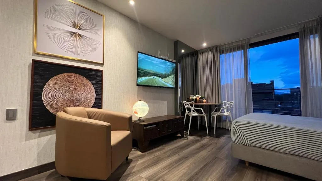 Image of Apartment with hotel amenities, coworking, room service, gym