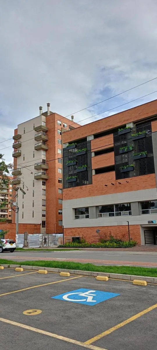 Image 3 of Apto Completo con Estudio y CLUB HOUSE