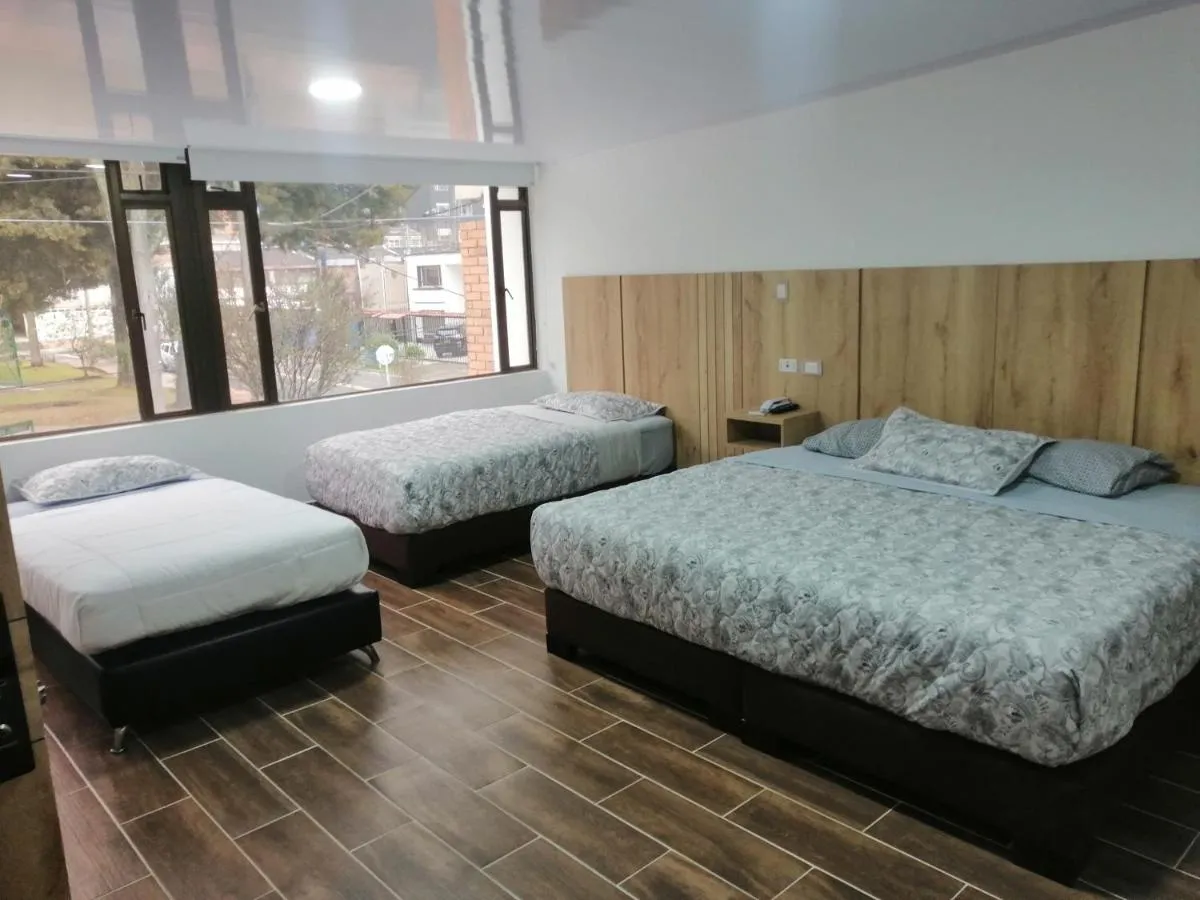 Image 1 of Aw Hotel Ariston Embassy