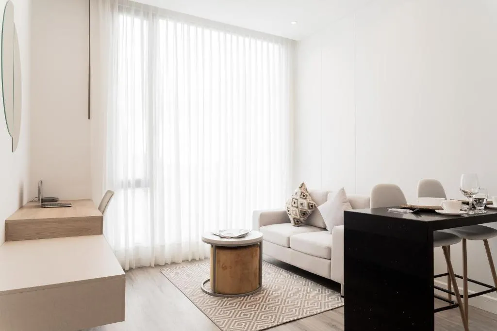 Image of Bo Living 81