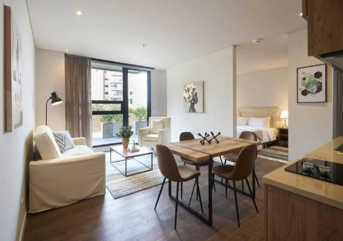 Image 2 of Caluce Apt 2A by Letoh