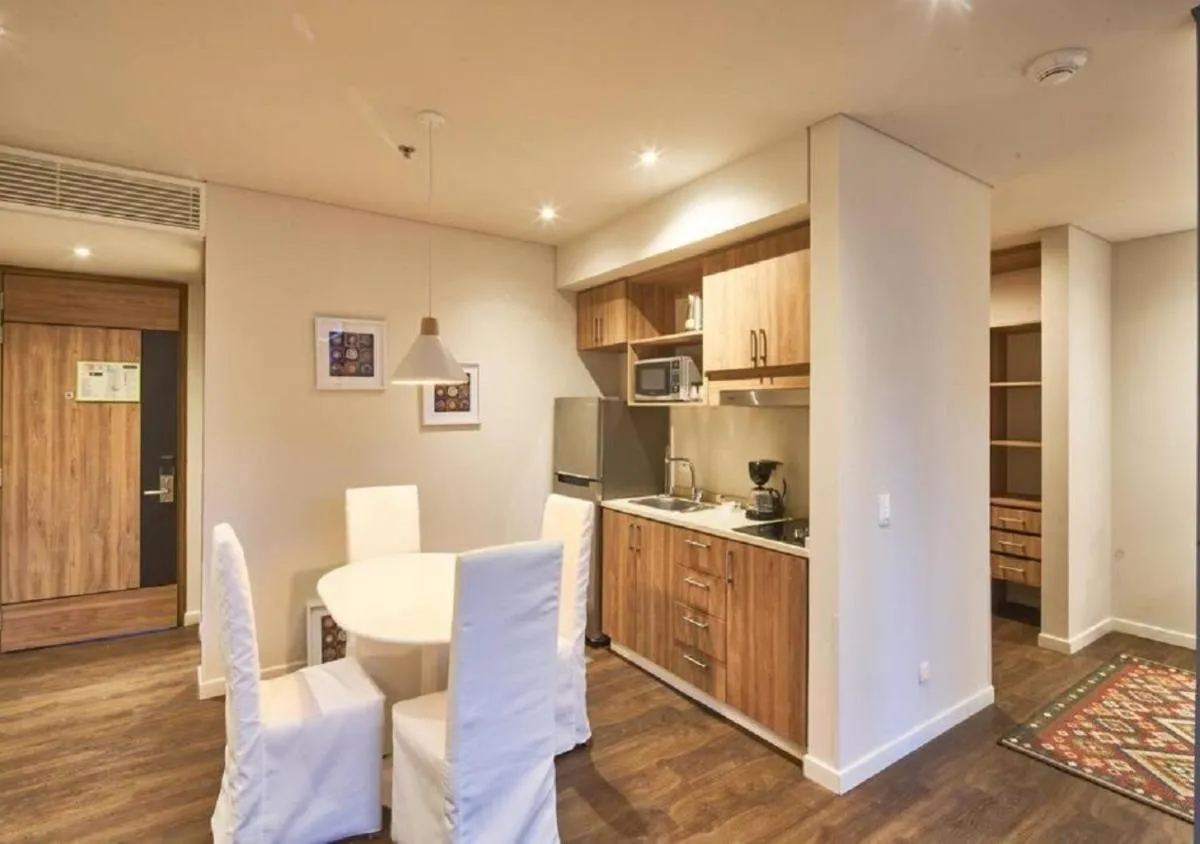 Image 6 of Caluce Apt 4B by Letoh