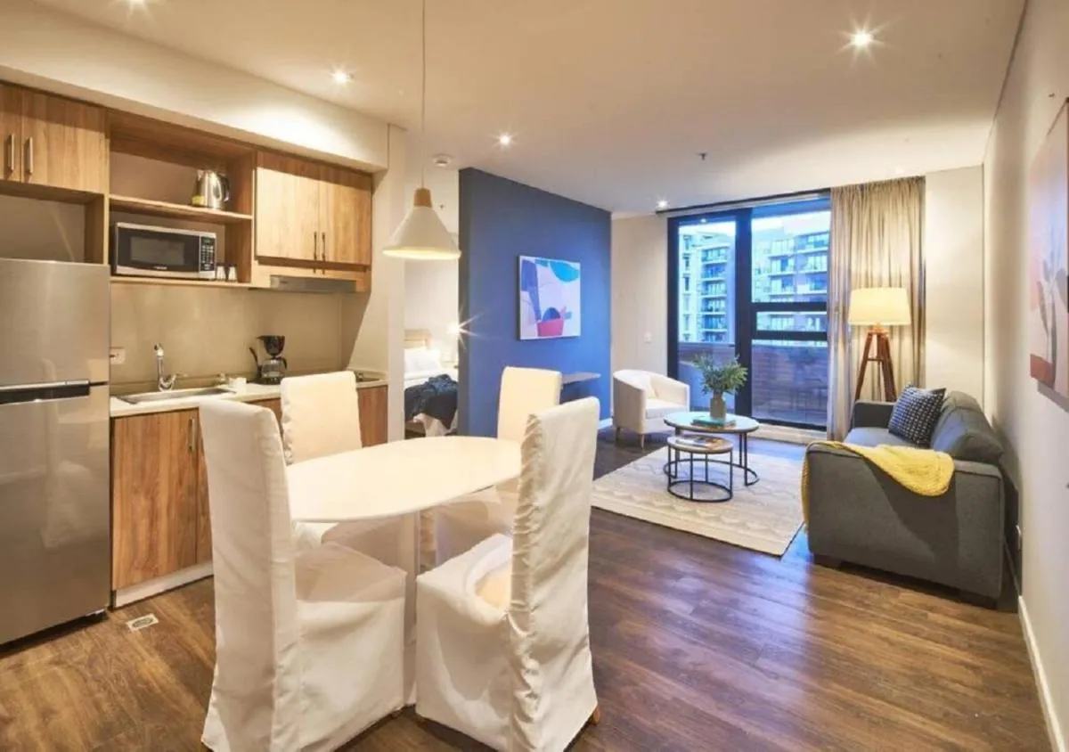 Image 2 of Caluce Apt 4B by Letoh