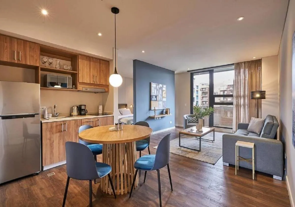 Image 2 of Caluce Apt 5B by Letoh