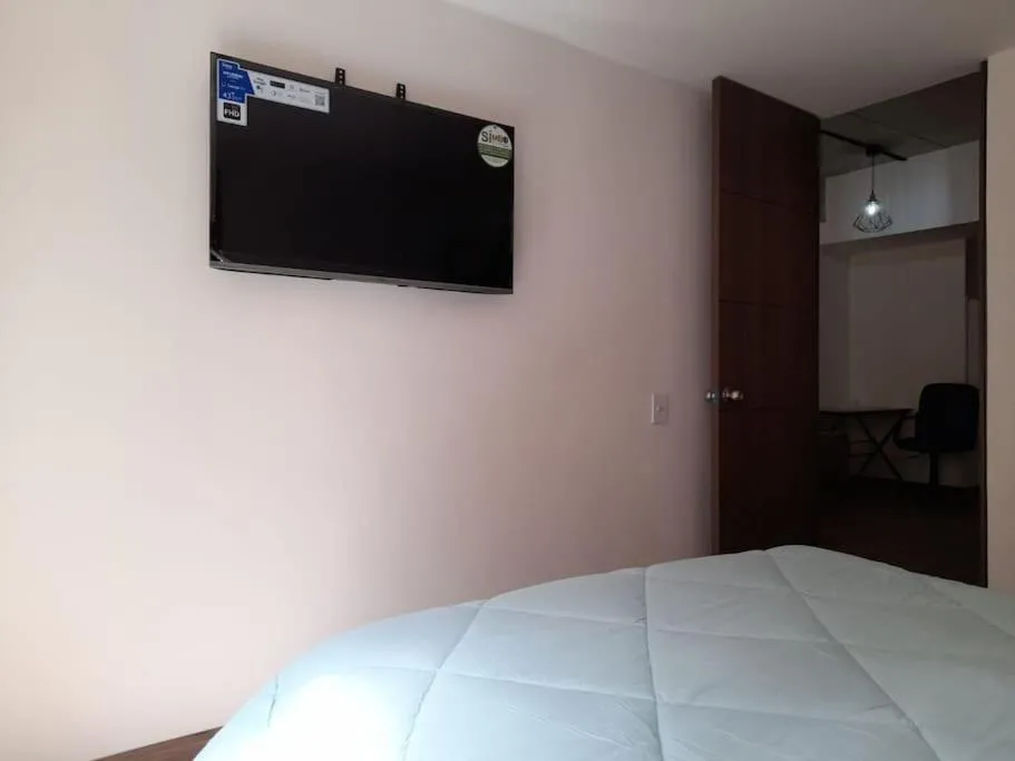 Image 1 of Cómodo y acogedor apartamento en el centro de BOG