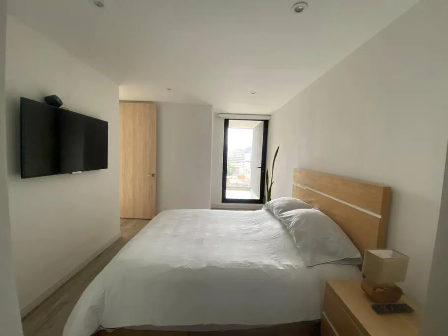 Image 1 of Cozy flat in Financial District!