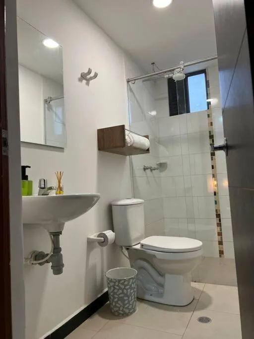 Image 3 of Encantador apartamento cerca al aeropuerto