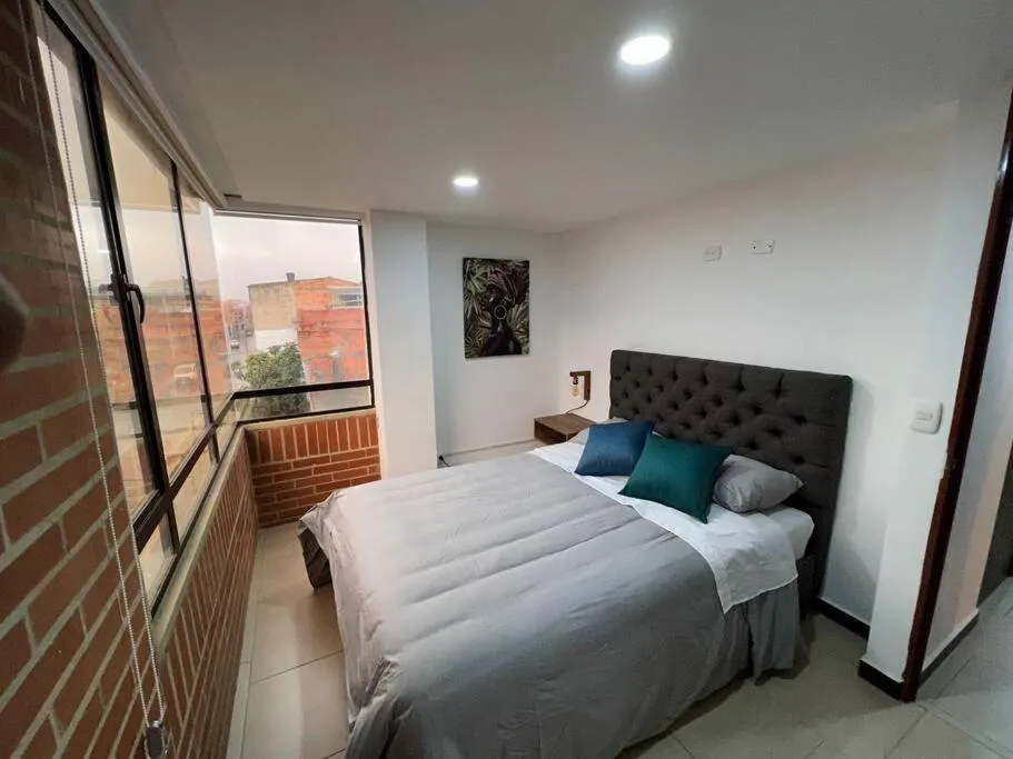 Image 1 of Encantador apartamento cerca al aeropuerto