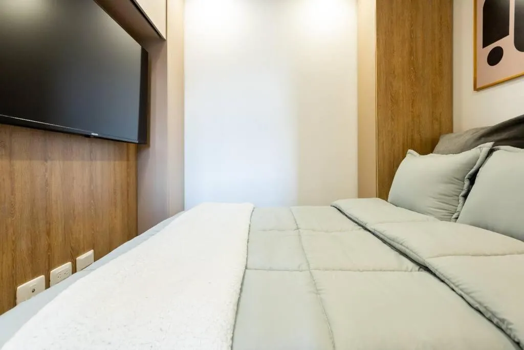 Image 4 of Excellent Location Brand New Apartment in Santa Barbara
