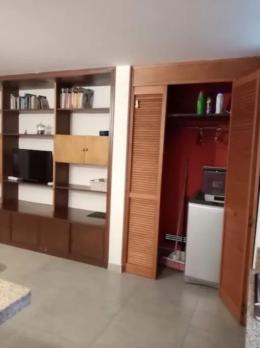 Image 4 of Excellent location Cozy studio