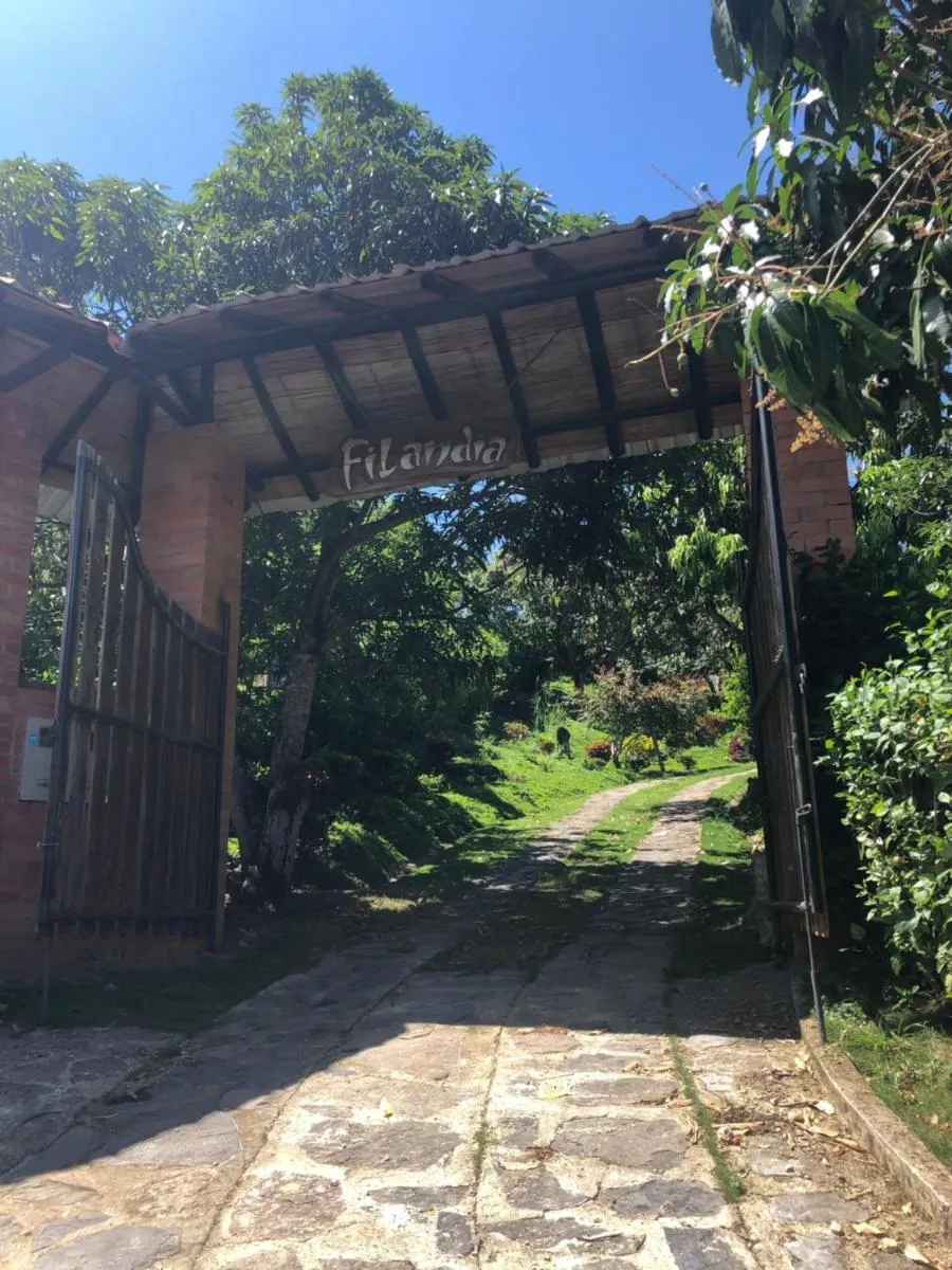 Image 1 of FINCA FILANDIA