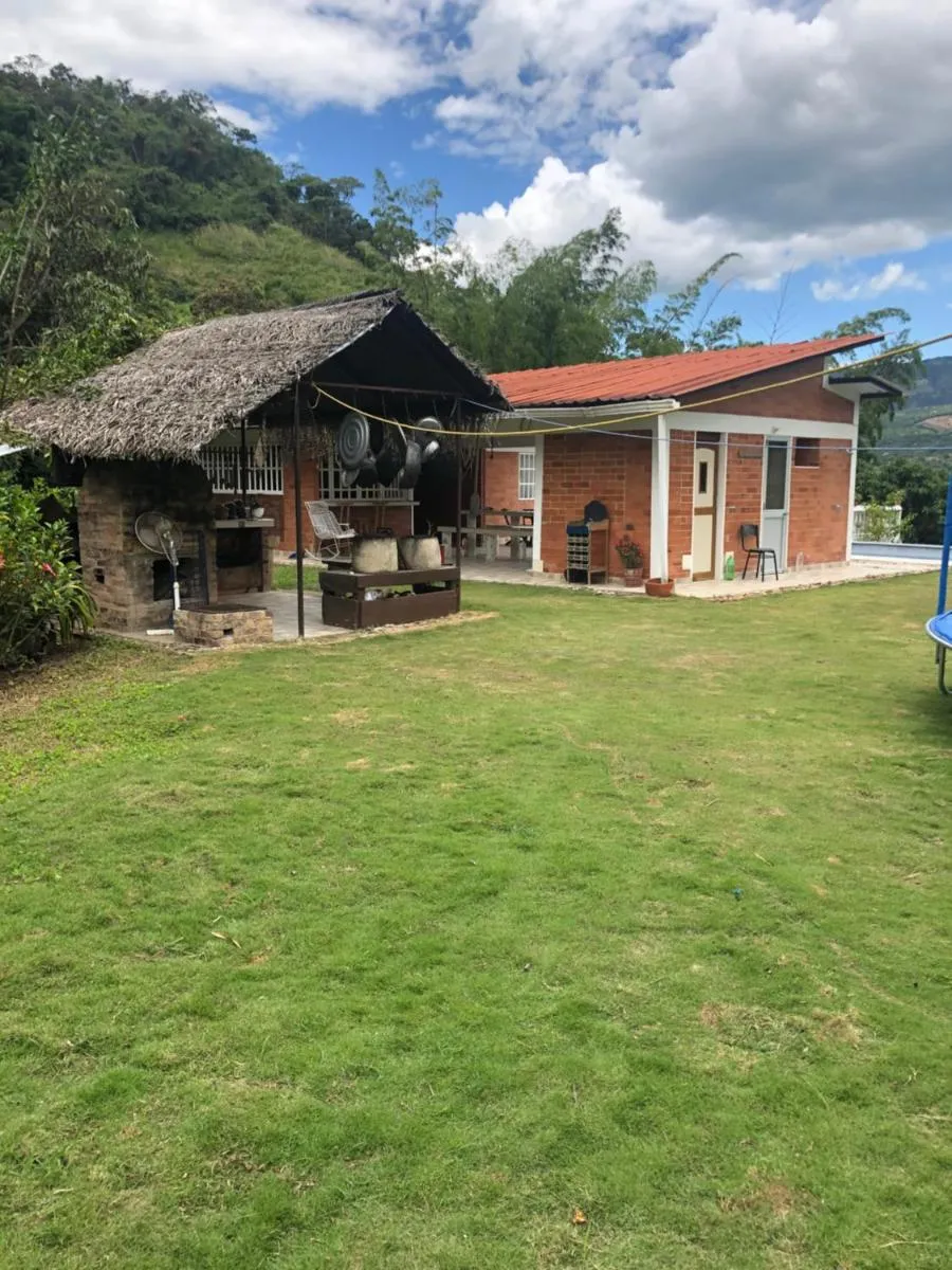 Image 4 of FINCA FILANDIA