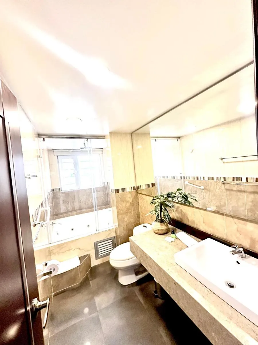 Image 4 of HOTEL SHERIDAN BOGOTA