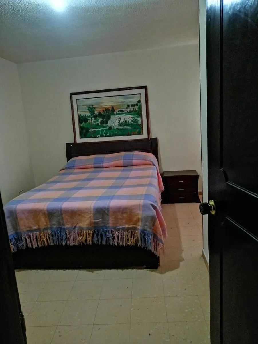 Image 4 of Habitación acogedora