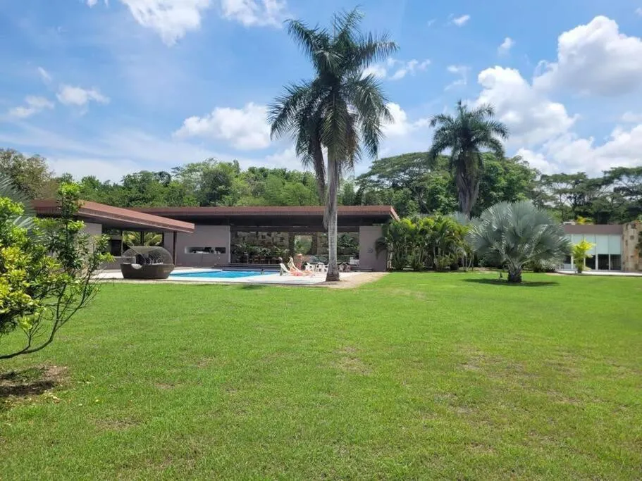 Image 3 of Hermosa y fantástica casa para familias