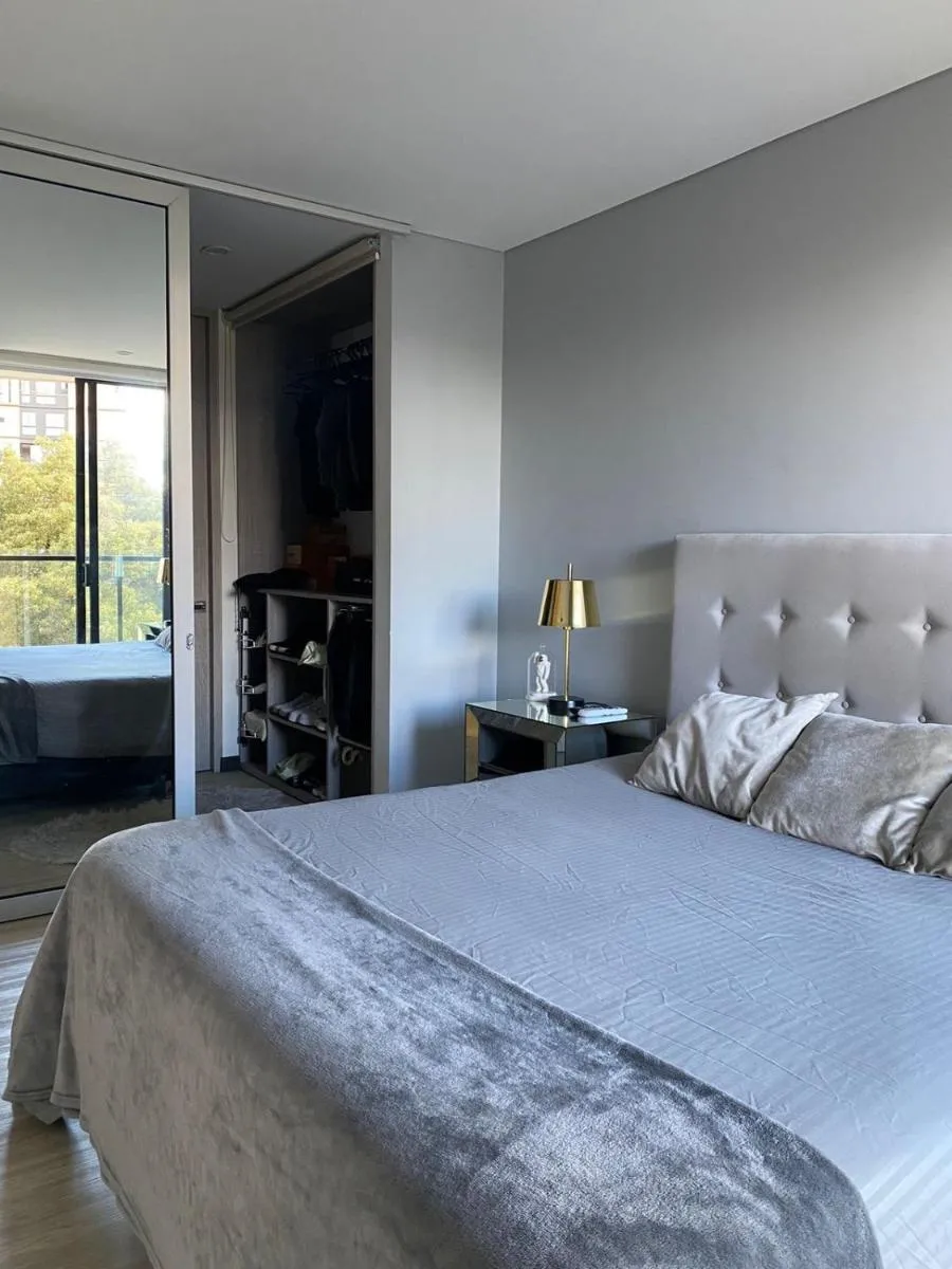 Image 1 of Hermoso elegante moderno